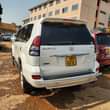 A picture of TOYOTA LANDCRUISER TX 2007 110M