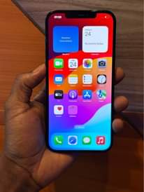 A picture of 12promax 512gb