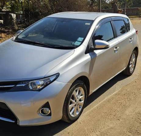 used toyota auris