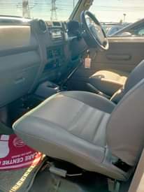 A picture of Right hand car for export Toyota LC double cab pickup