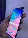 A picture of Samsung s10plus