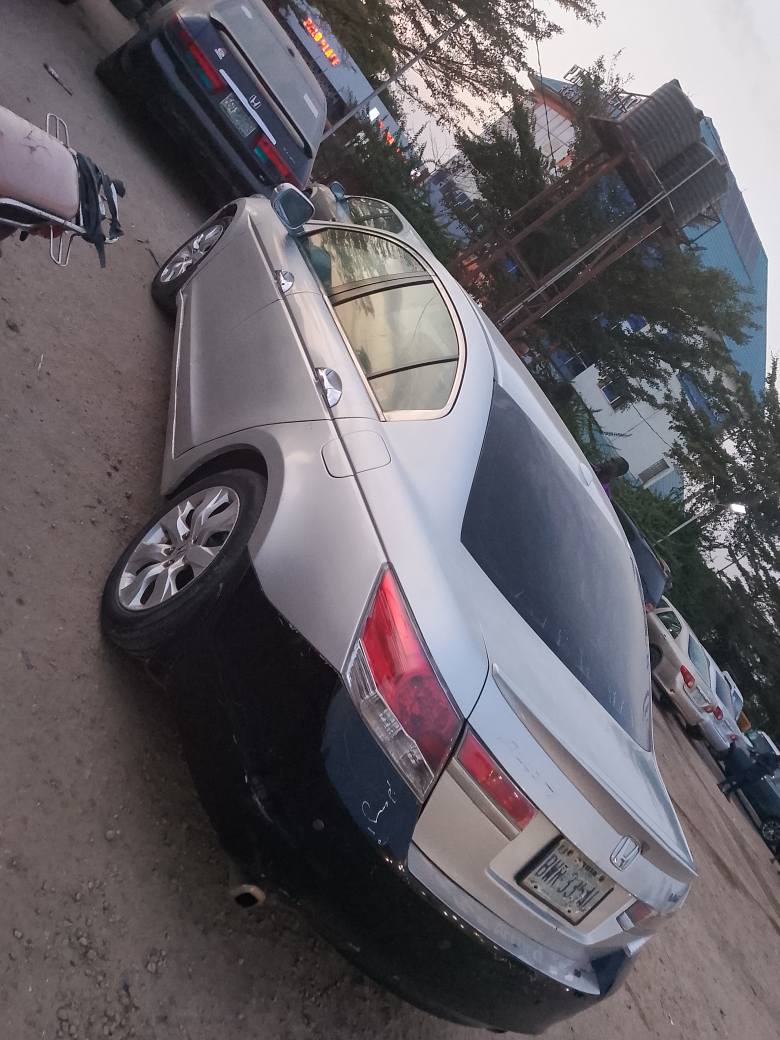 A picture of SHARP DISTRESS 2008 HONDA ACCORD
