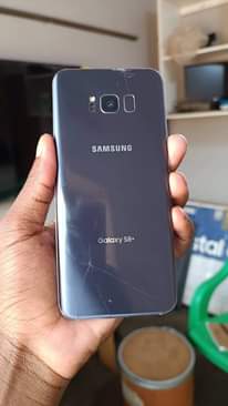 A picture of Samsung S8 plus