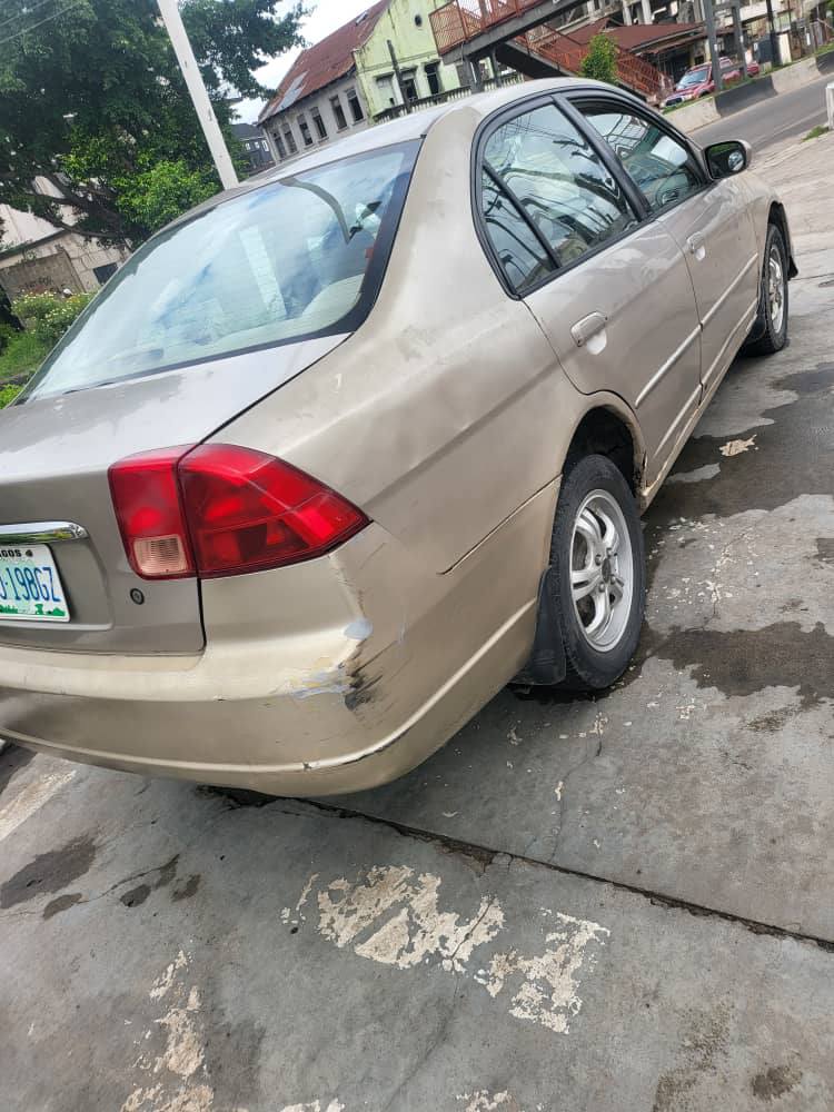 A picture of Honda civic 03 4 first body paint