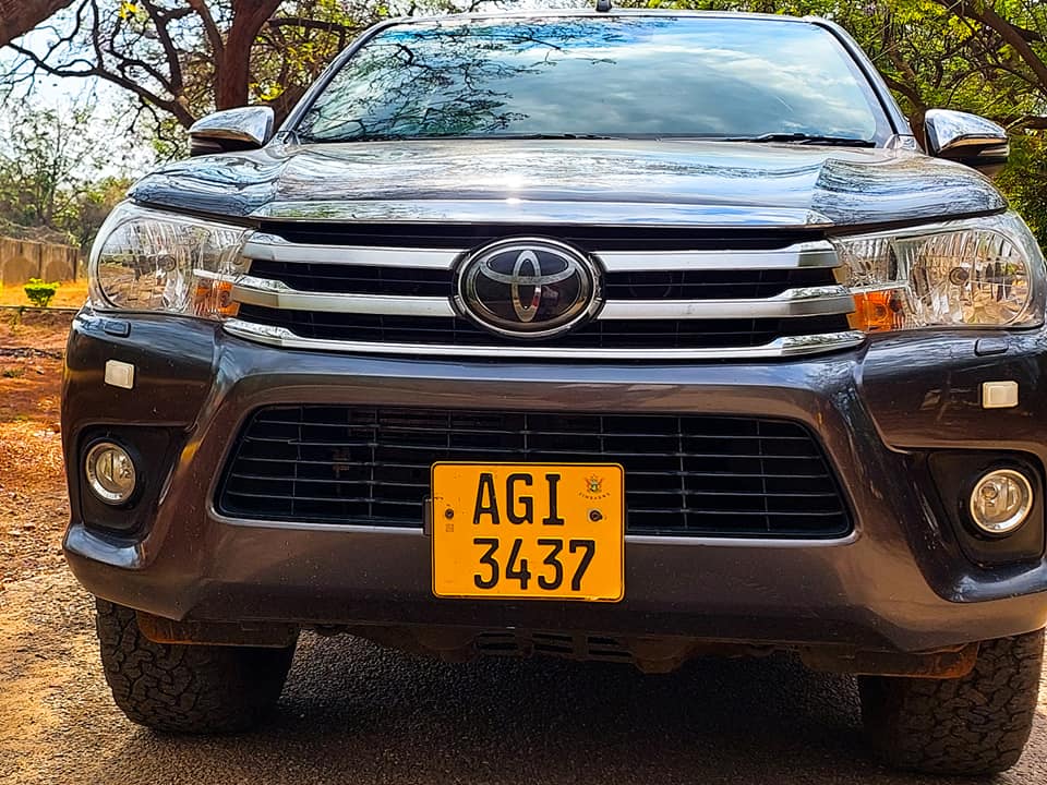 used toyota hilux