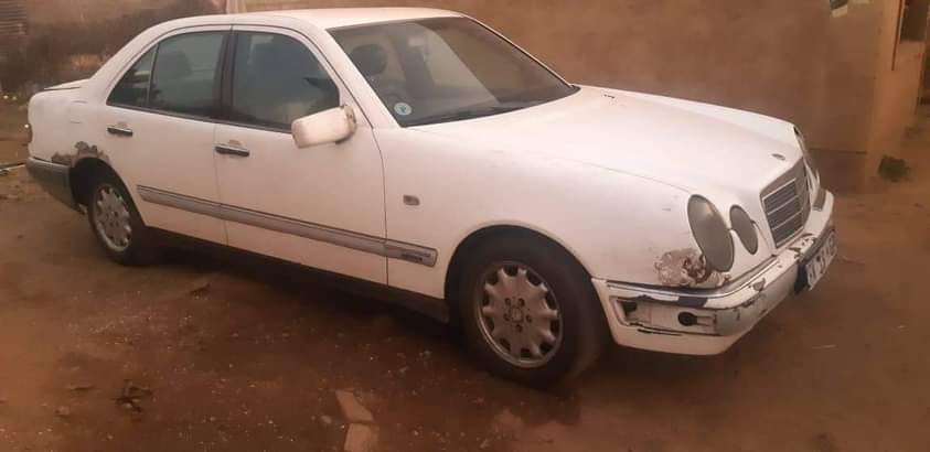mercedes benz w210