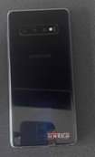 A picture of Sumsung galaxy S10