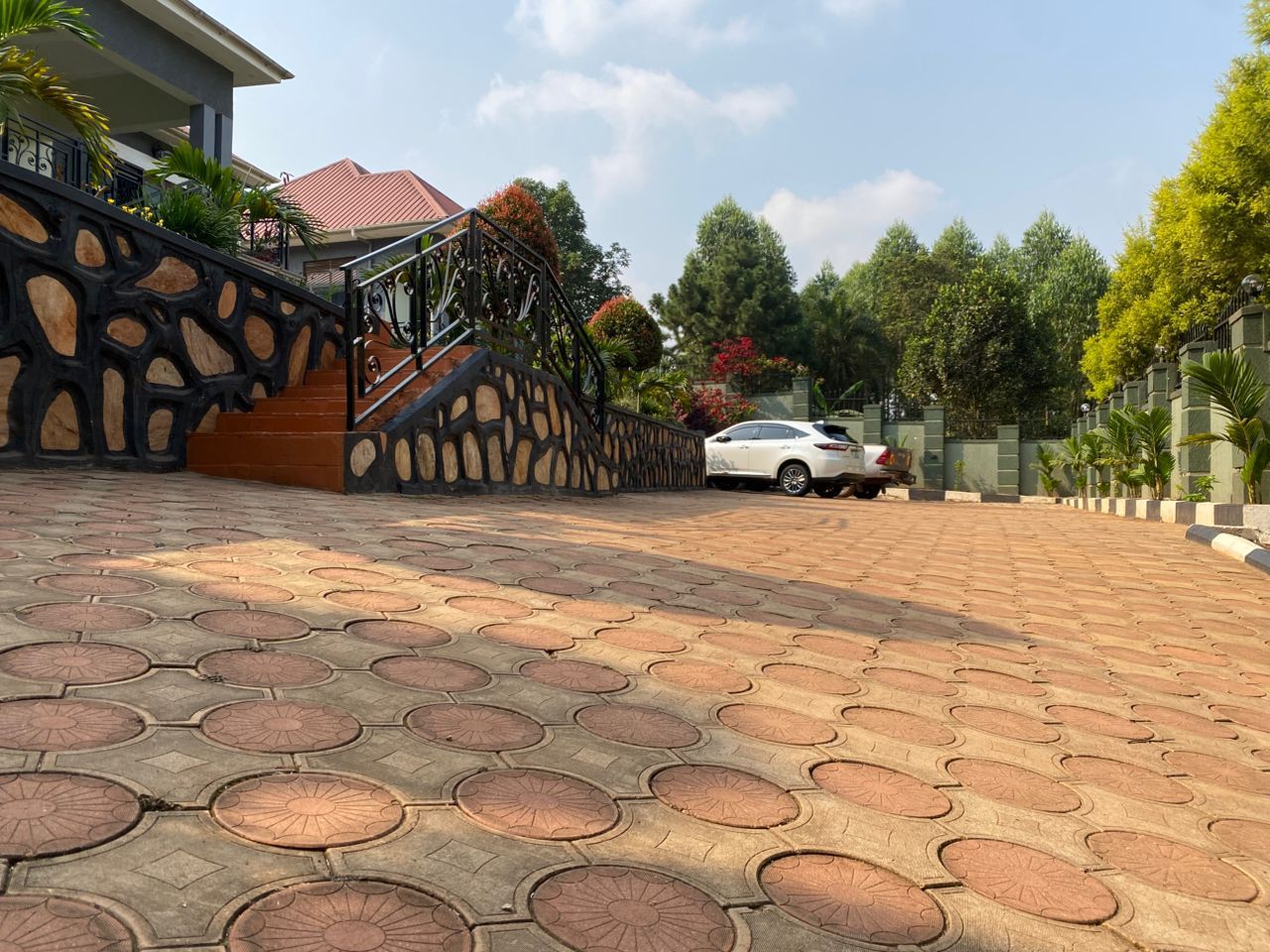 A picture of Fully Furnished Kawanda 2 1 6BedroomsServant Quarters25Decimals UGX550m