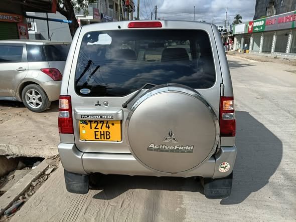 A picture of PAJERO MINI 0714058883