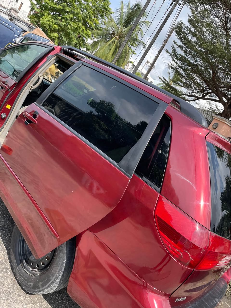 A picture of Toyota Sienna