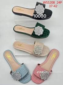 A picture of Ladies shoes for wholesale