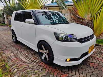 A picture of TOYOTA RUMION