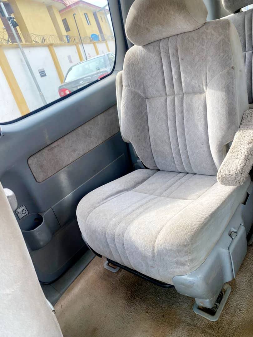 A picture of 2002 Toyota sienna
