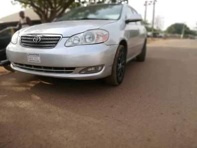 A picture of Clean used Toyota corolla le 2005 2006 model with Chilling
