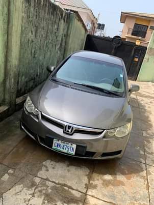 A picture of Honda Civic 08