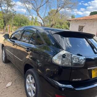 A picture of Toyota harrier for sale 0685136087