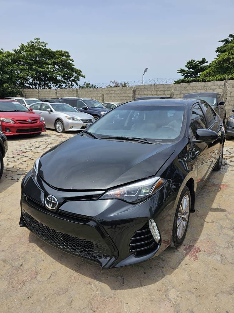 A picture of Corolla 2016