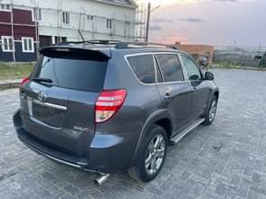 A picture of KinzzyAuto s LTD 08109018982 7 700 000 Refer and earn