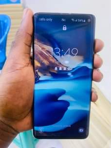 A picture of Samsung S10 128gb fresh piece 0743760831