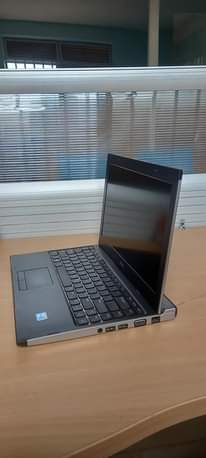 A picture of DELL LATTITUDE 330 UGX 225 000