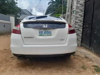 A picture of HONDA CROSSTOUR MODEL 2011