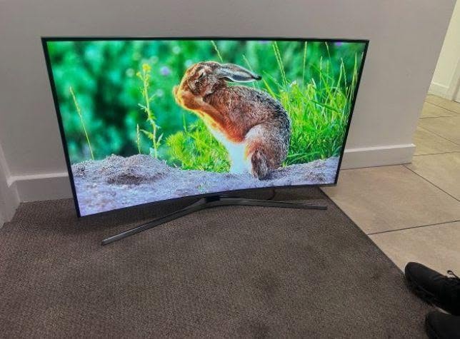 A picture of 49inch Samsung Curve 4k smart led tv
