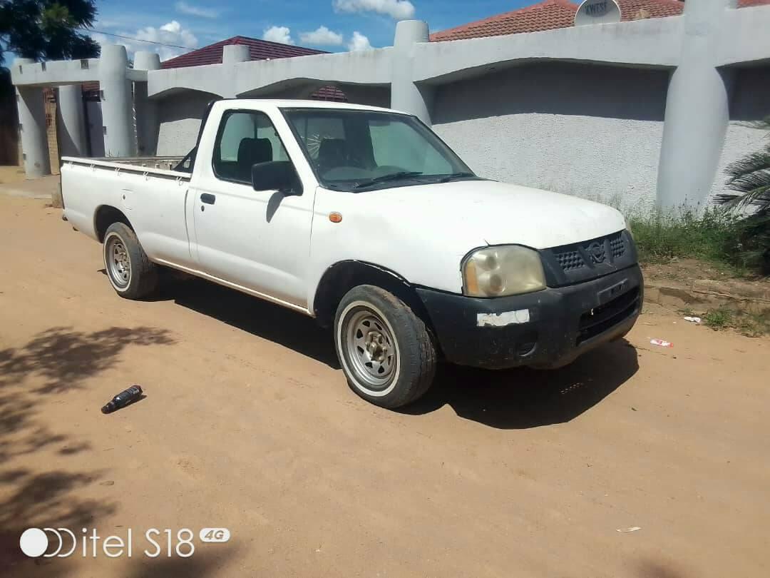 classifieds/cars nissan