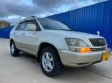 A picture of Toyota Harrier Old Model