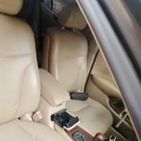 A picture of Lexus ES 330 for sale urgently serious buyer should dm