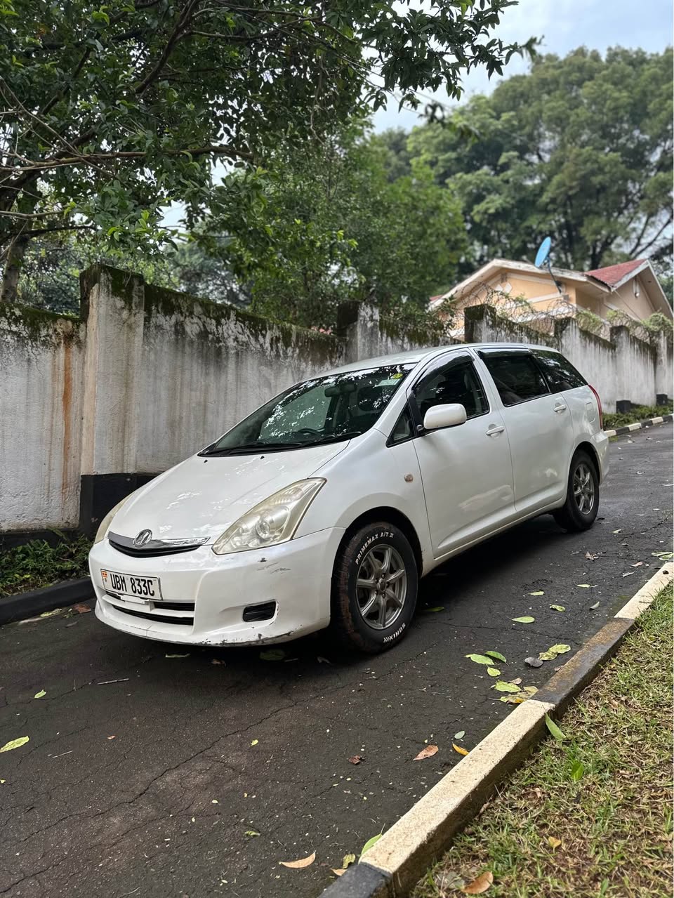 A picture of TOYOTA WISH FOR SALE 23M NEGOTIABLE CALL 0701057114