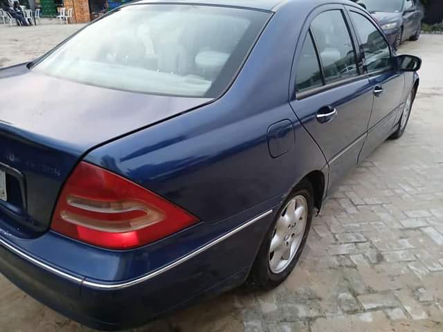 A picture of C200