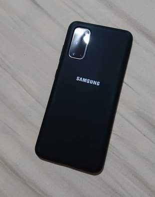A picture of samsung galaxy s20 5g