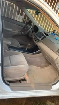 A picture of Few months used Toyota Camry 2004 Complete first body tokunbo