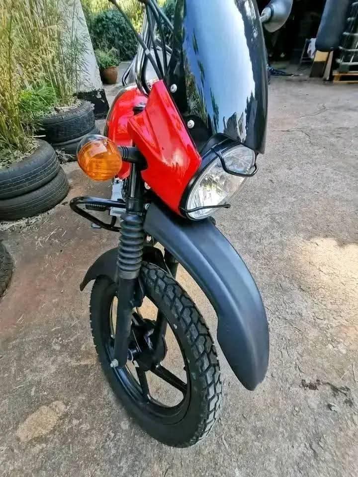 bajaj boxer
