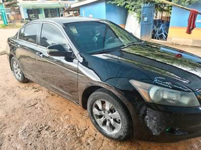 A picture of The owner of this Honda Accord Eagle Spirit need money