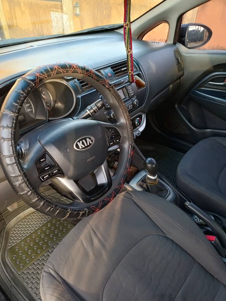 A picture of KIA RIO 2012 manual transmission FIRST BODY 2.8m