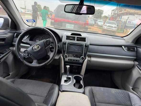 A picture of TOYOTA CAMRY 2012 UNREGISTERED