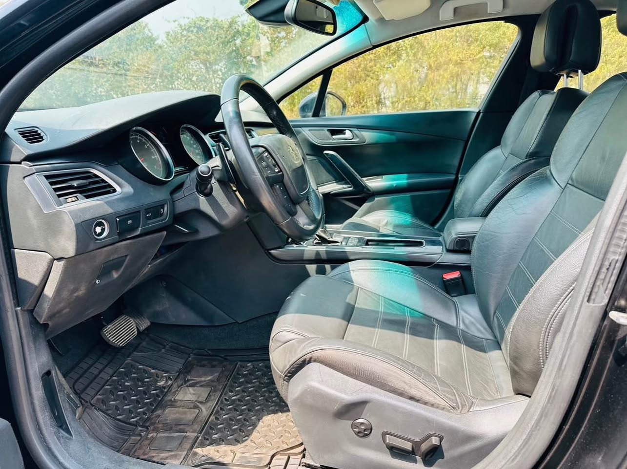 A picture of PEUGEOT 508 2014