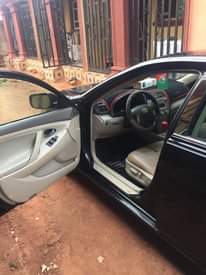 A picture of 2009 Toyota Camry with everything working perfectly nothing to fix