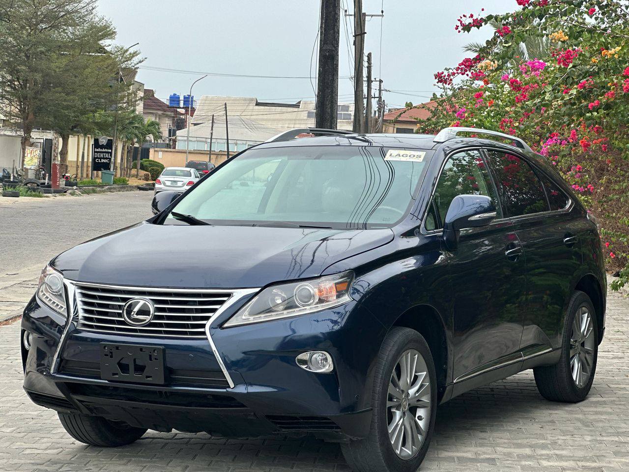 A picture of 2014 toks lexus rx350