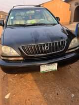 A picture of Lexus Rx300