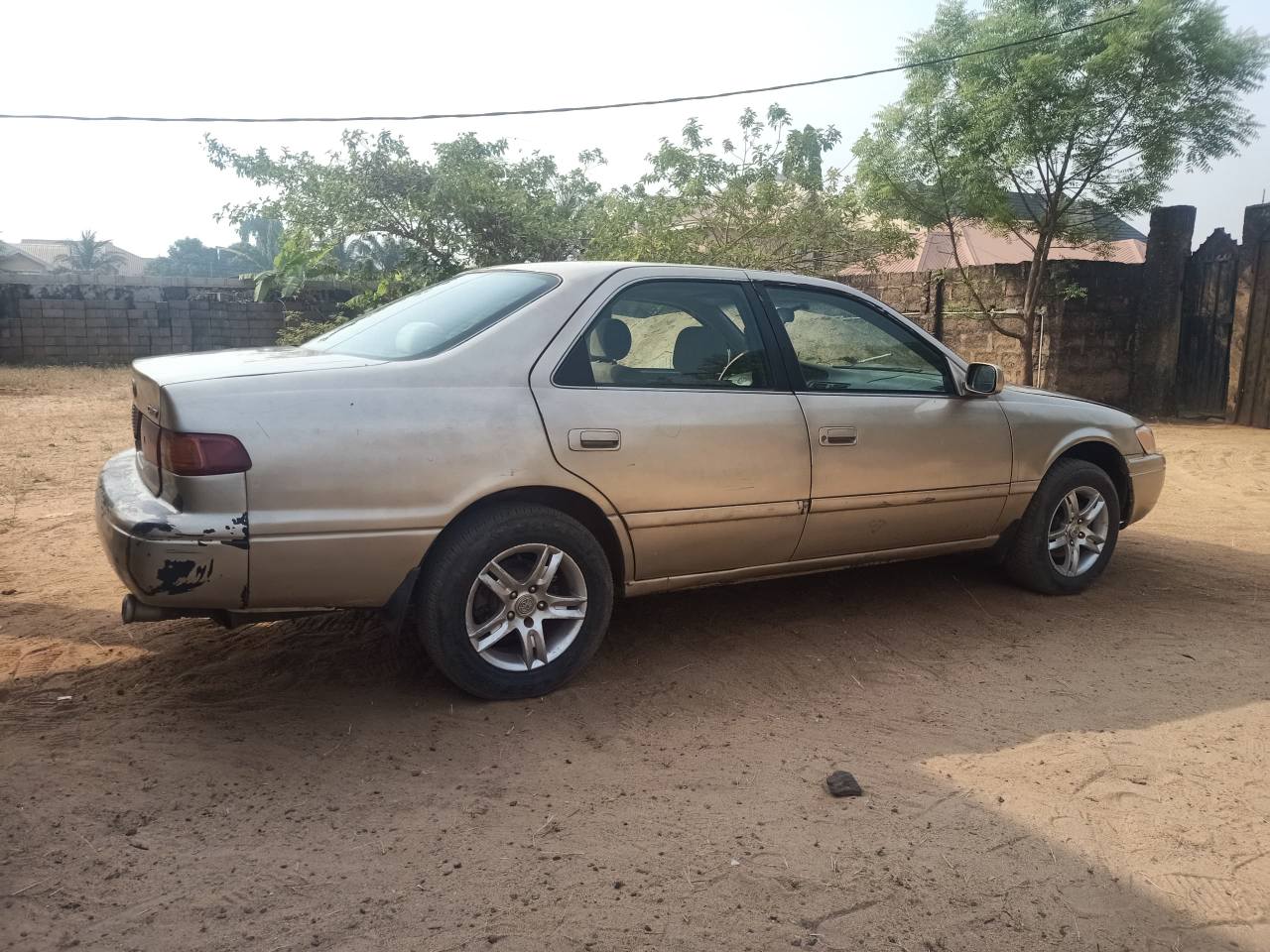 A picture of Toyota Camry 2.2. 1.9m