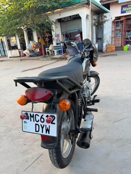 A picture of BOXER CC 125