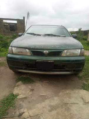 A picture of Nissan Almera saloon