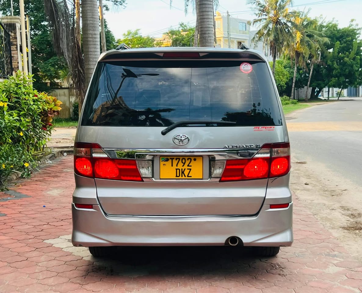A picture of  Toyota Alphard Price Bei 13.8mil 0624076876 Eng 2AZ Cc