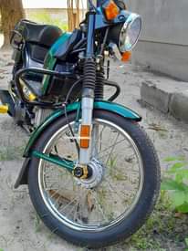 A picture of Bado ipo tvs XL100 mafuta kdg safar ndefu
