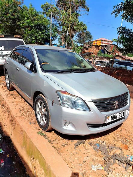 toyota premio