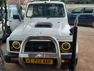 A picture of SUZUKI SAMLAI 0672847429 WhatsApp