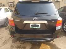 A picture of SHARP FIRSTBODY USED TOYOTA HIGHLANDER LE V6 2008