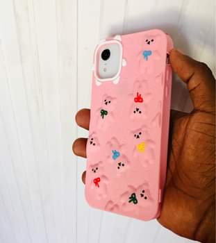 A picture of Iphone xr Gb 64 Bh 93 Nb IMEZIMA ILIKUWA IMEANGUKA